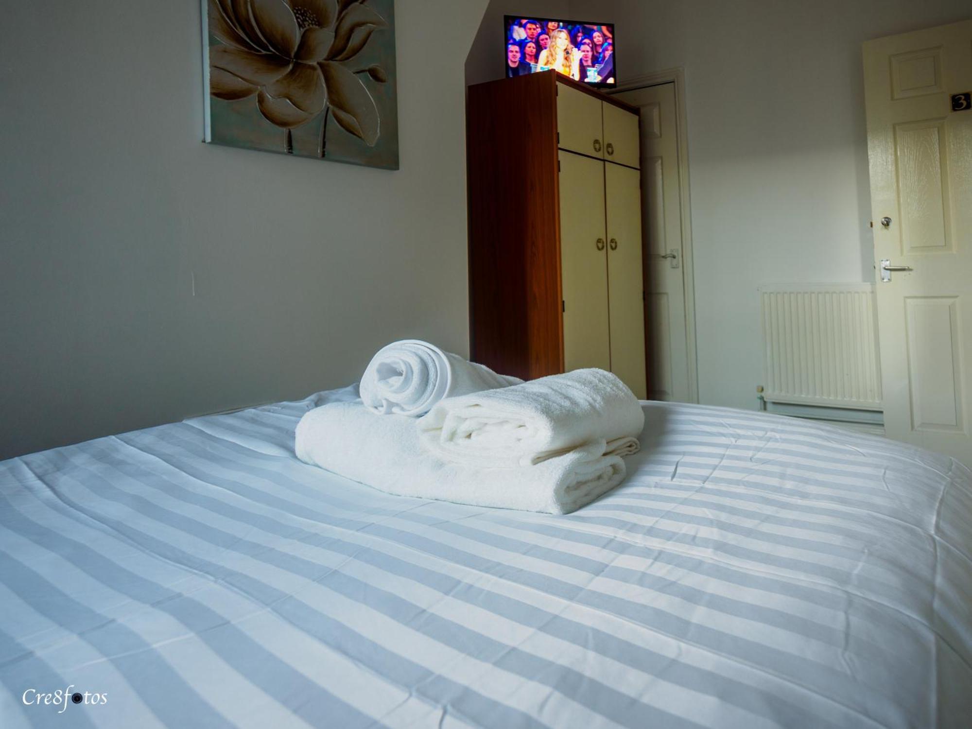 Couldon Lodge Stoke-on-Trent ภายนอก รูปภาพ